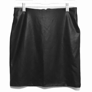 FOREVER 21 Black Faux Leather Mini Skirt